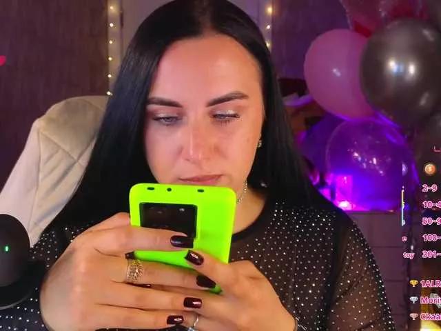 YURIEVNA13 on BongaCams