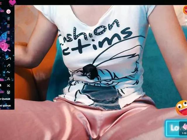 yzza-suave on BongaCams 