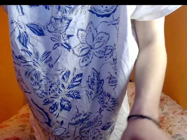 yzza-suave on BongaCams 