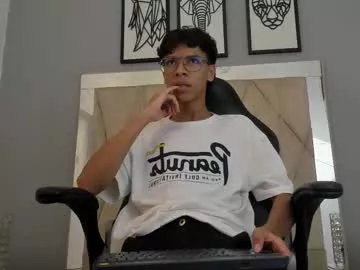 Freechat adams_bobby on Chaturbate