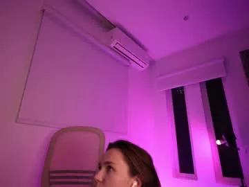Freechat alicealberts on Chaturbate