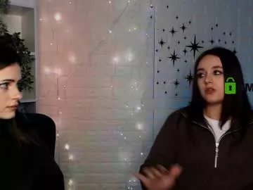 Freechat alyssamoan on Chaturbate