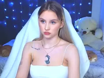 barbieee_doll — GOAL: TOPLESS [333 tokens remaining] Welcome to my room! Subscribe please! #blonde #natural #new #teen #bigboobs