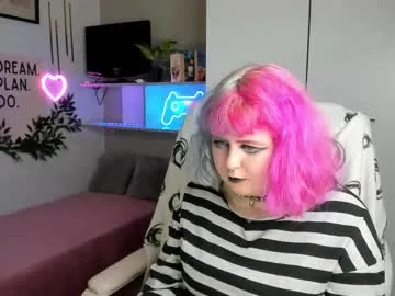 cherrybounce — GOAL: Sexy Dance [292 tokens remaining] Welcome to my room! #bbw #piercing #goth #british #daddy