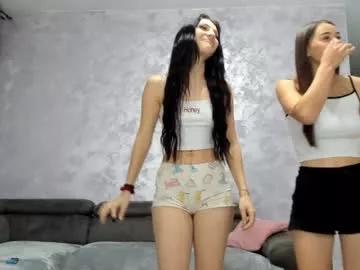 dirtygirls99 on Chaturbate