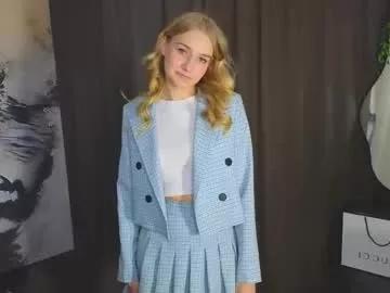 Freechat emilyhewell on Chaturbate