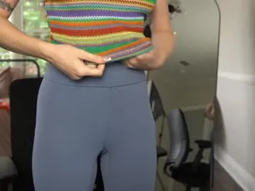 emma_ruby on Chaturbate