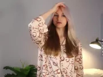 Freechat emmiemurray on Chaturbate