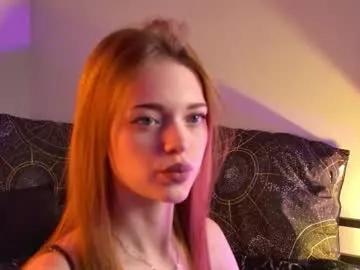 Freechat flexyfoxy on Chaturbate