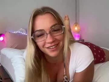 hiiandrea on Chaturbate 