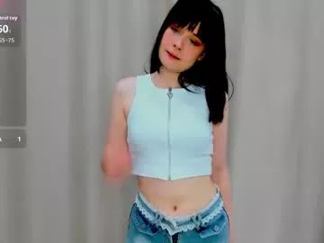 Freechat honeey_beee on Chaturbate