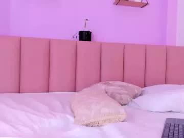 Freechat honeygray02 on Chaturbate