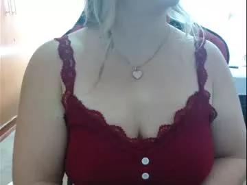 hot_wiffe on Chaturbate 