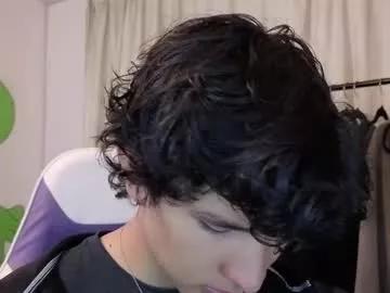 j_u_p_i_t_e_r on Chaturbate 