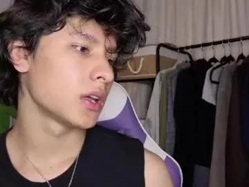 j_u_p_i_t_e_r on Chaturbate 