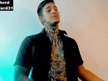 jaxxxonherd on Chaturbate 