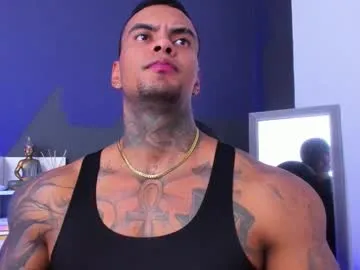 johnbelt_ — Obganive today  #cum  #muscle  #latino #flex #bigcock [428 tokens remaining]