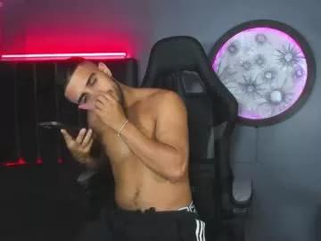 Freechat khriss_brown on Chaturbate