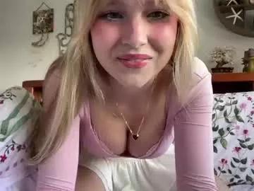 kittengirlxo on Chaturbate 