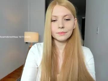 kosmidoreehkaa from Chaturbate