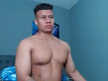 lothbrok_strong on Chaturbate