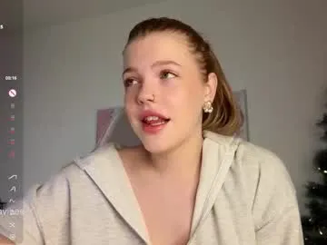 maya_blonde18 on Chaturbate