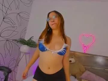 Freechat merida06 on Chaturbate