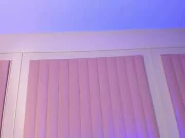 Freechat milaowens on Chaturbate