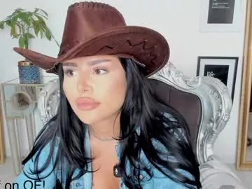 Away moniqueeass on Chaturbate