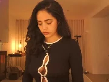 Freechat n_o_v_a on Chaturbate