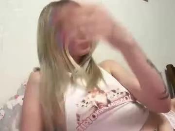 pussymoneywet on Chaturbate 