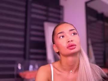 sashaferrera on Chaturbate 