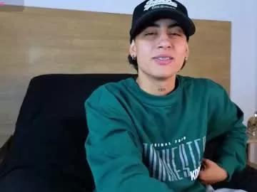 Freechat stivenbenet1 on Chaturbate