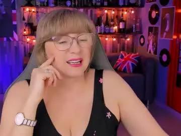 Freechat sugarvi on Chaturbate