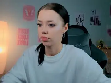 vexnex — first time here Goal: little dance :3 Im #new there and Im #18 y.o #natural #asian girl and sorry for my #shy personality type [46 tokens remaining]