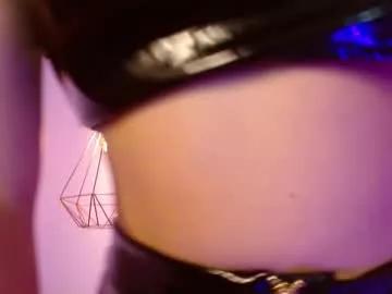 Freechat violetarainn on Chaturbate