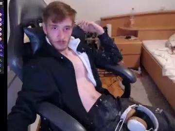 zuzmosfokafasz on Chaturbate 