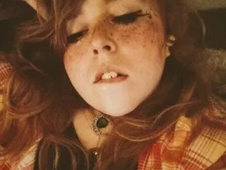 Offline HazelEyedGinger on Streamate