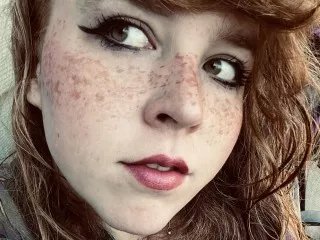 Offline HazelEyedGinger on Streamate