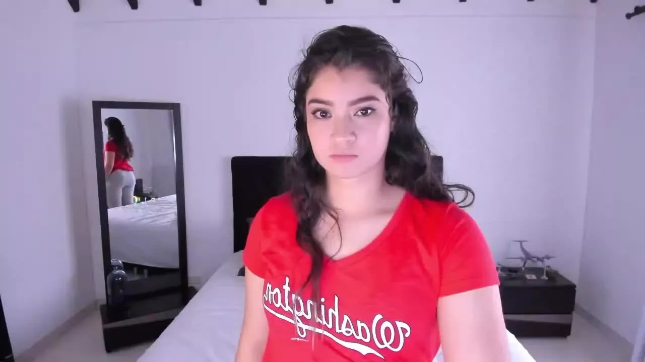 Offline Dasha_01 on Streamray