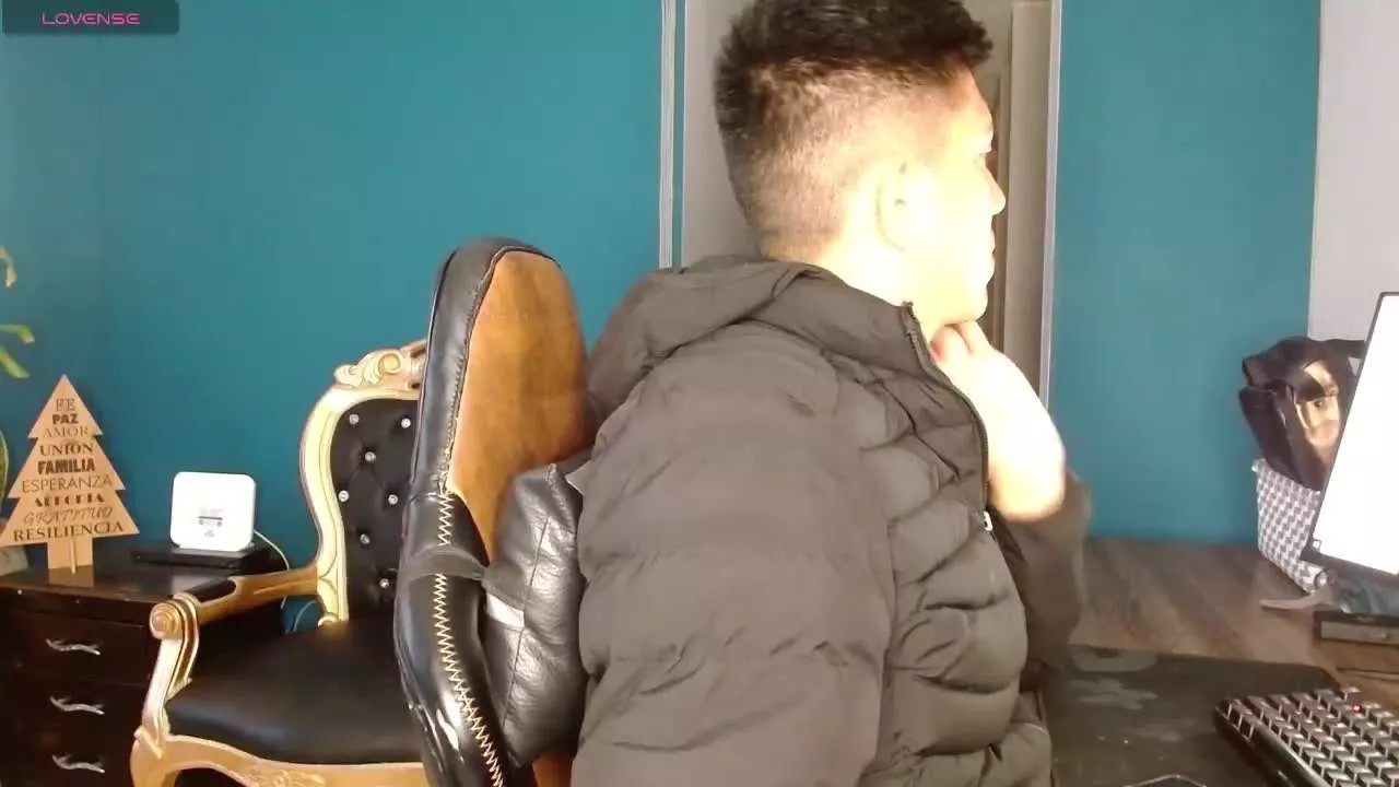 Offline Noahbig1 on Streamray