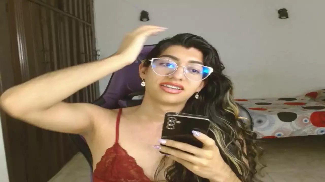 Offline PhoenixEngel on Streamray