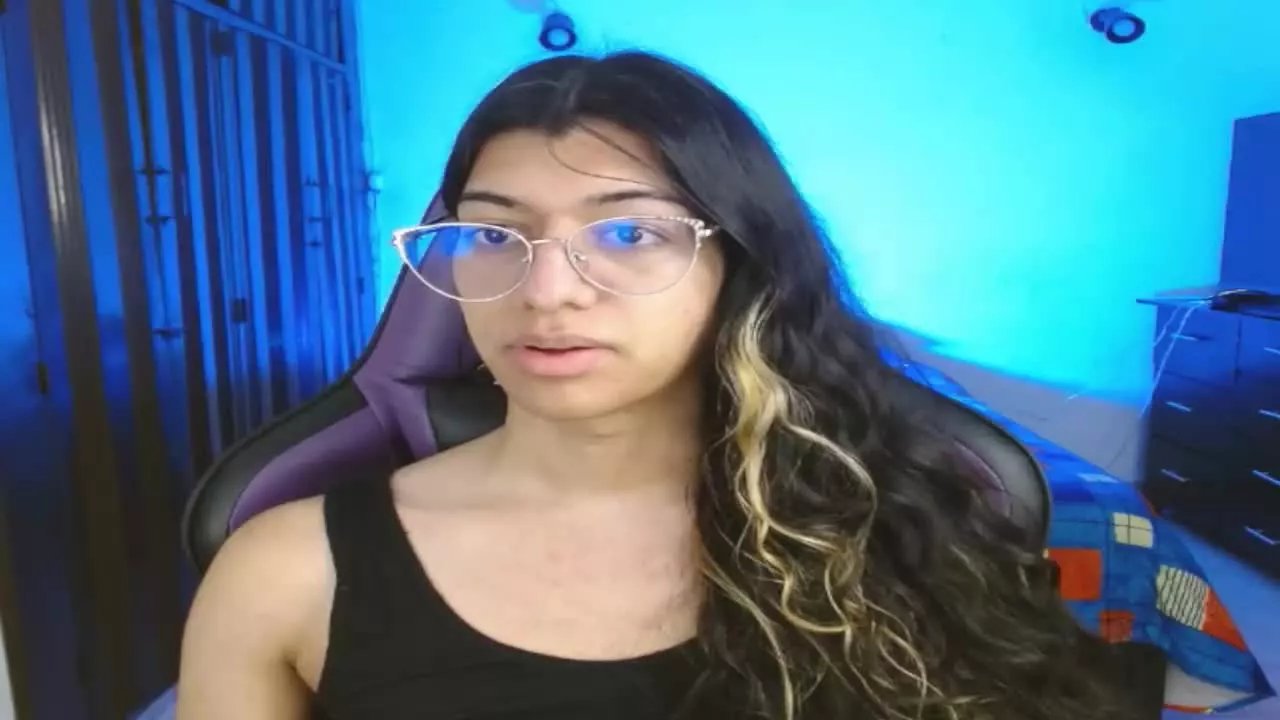 Offline PhoenixEngel on Streamray