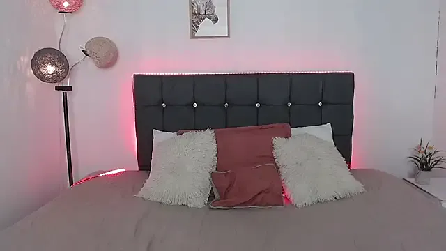 _selena_fox — play with boobs and nipples