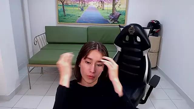 Freechat Adhara_Kitten on StripChat