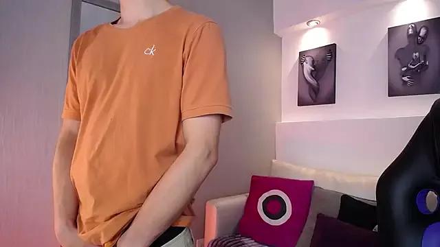 Private AdrianRinaldi on StripChat