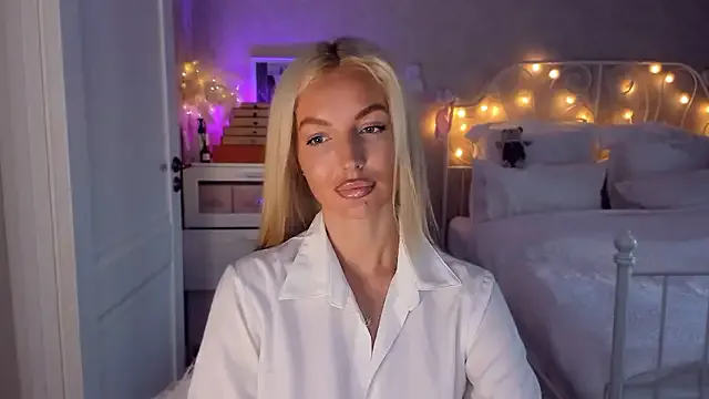 aestetick on StripChat