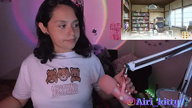 Airi_Kitty on StripChat
