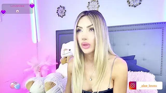 Freechat ale_lovee on StripChat