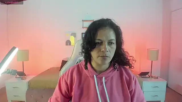 Freechat Aliciia_cute1 on StripChat